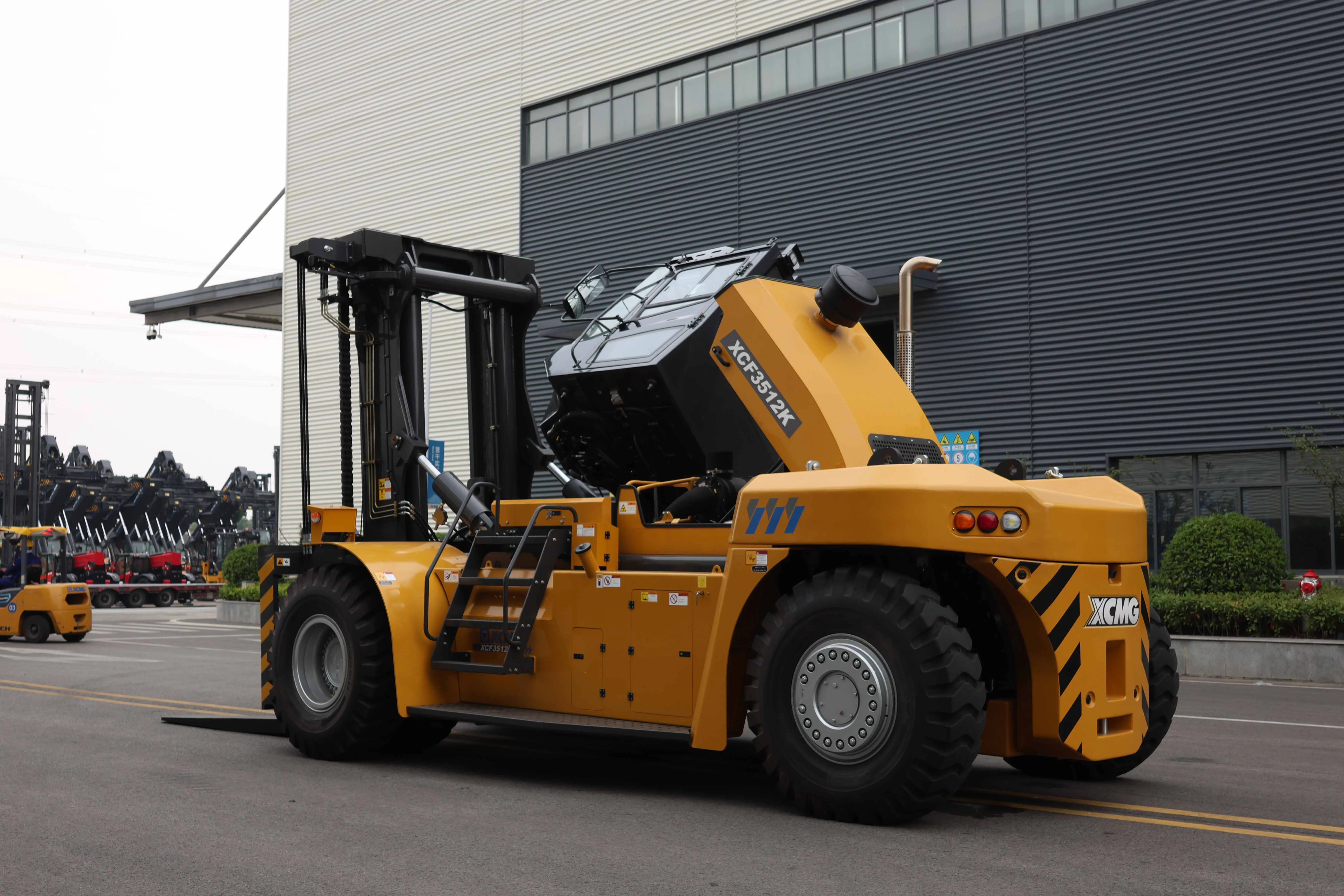 XCMG Official Xcf3512K Forklift Lifting Truck 35 Ton China New Counterbalanced Diesel Forklifts